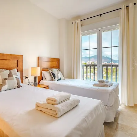 Apartment 40 Comfortable Next To Puerto De La Duquesa